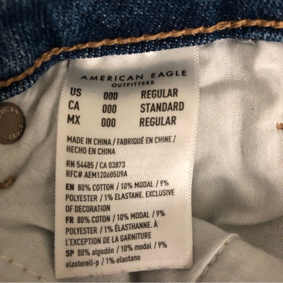 Women’s American Eagle Jeans - Picture 3 of 3